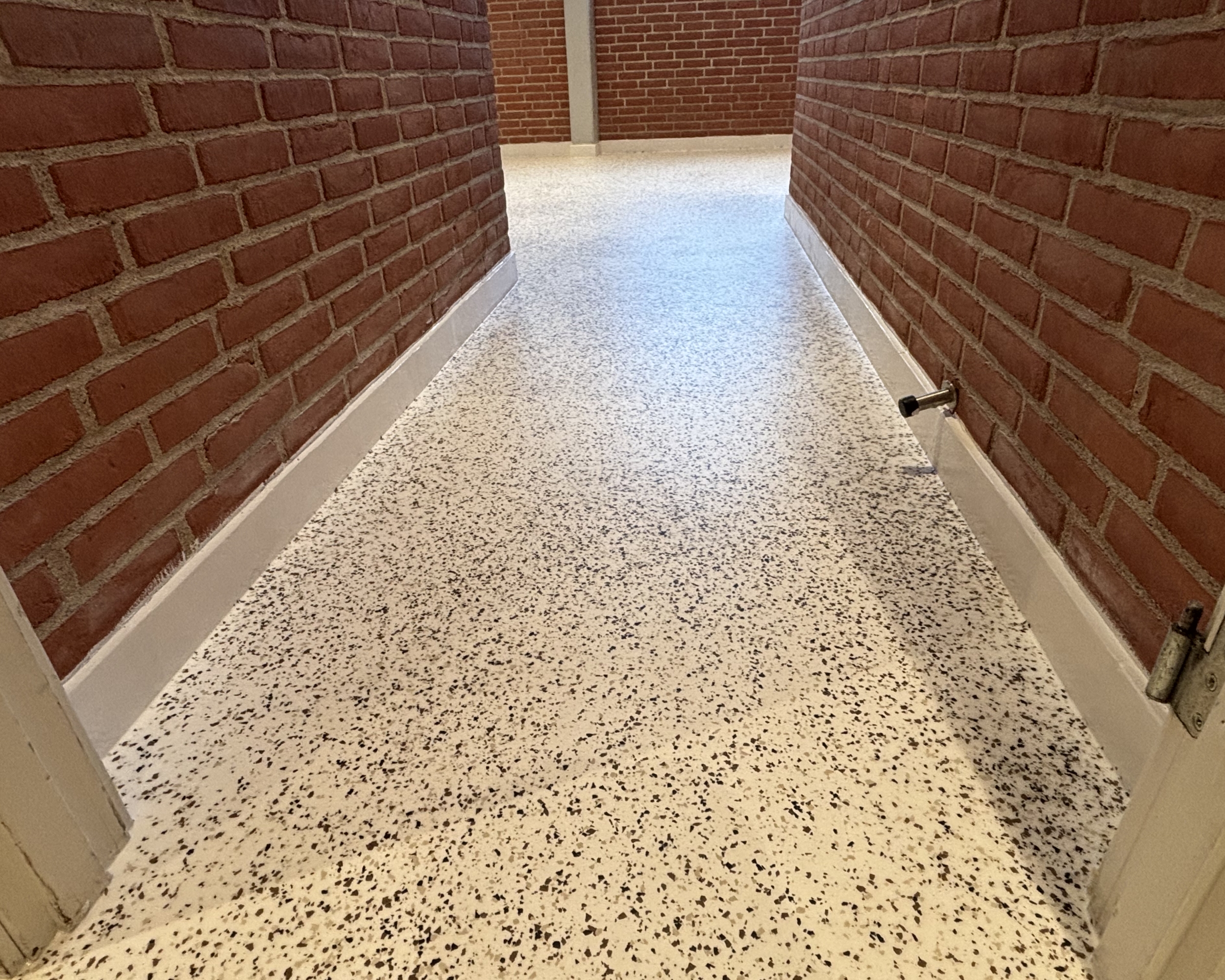 Polyurethan gulv i gang – Højby Friskole Odense